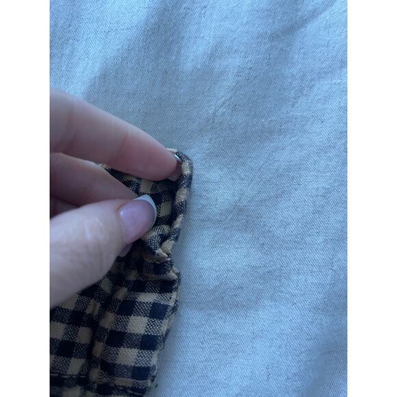 Rustic Primitive Black and Tan Valance Curtain with Pip Berries - Picture 5 of 5